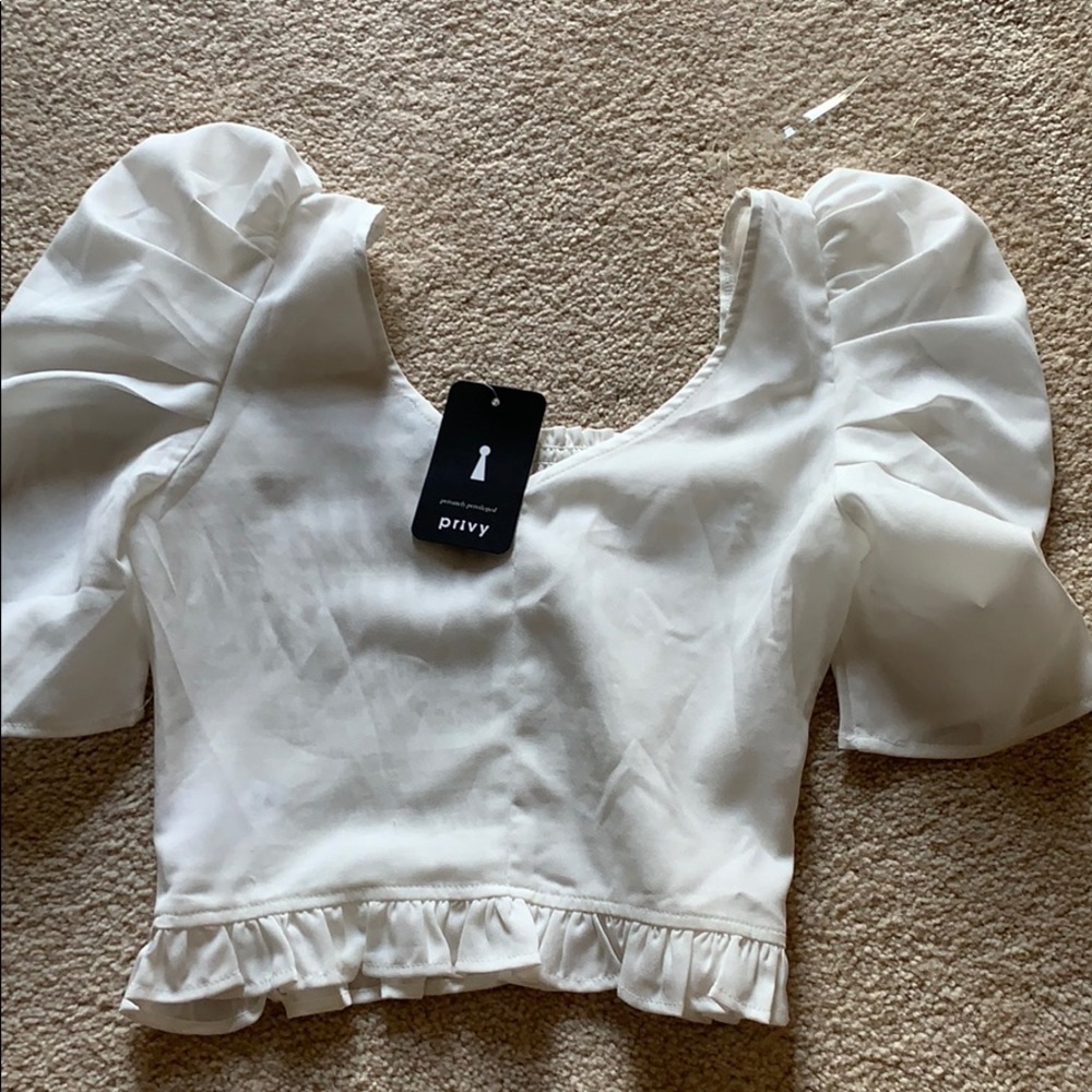 White privy crop top NWT - Picture 2 of 2